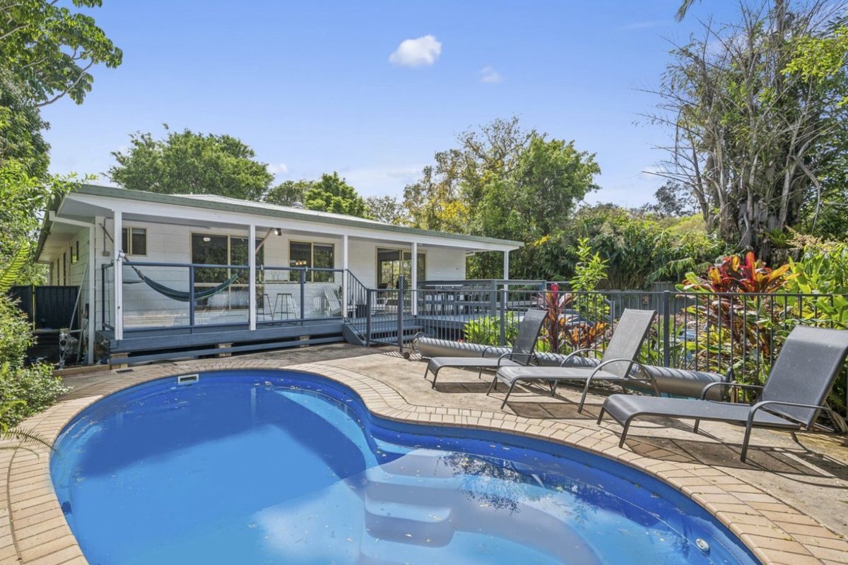 Mango Cottage 12 – Pool, 6 Bed, 5 Bath, Pets