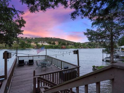 *Waterfront* Lake Austin Home ~Boat Slip~ Hot Tub