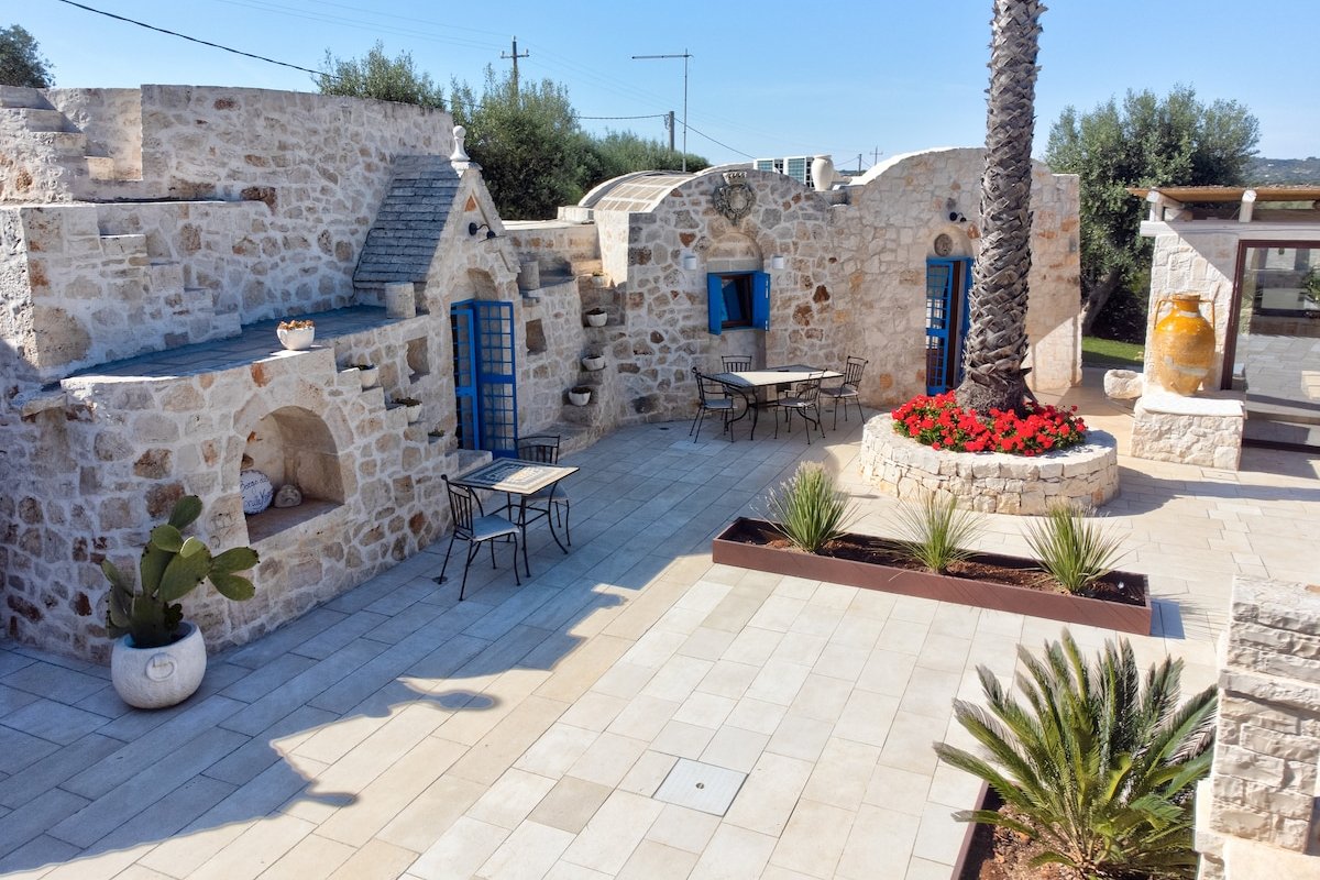 Luxury Borgo del Trullo Magno gallery image 3