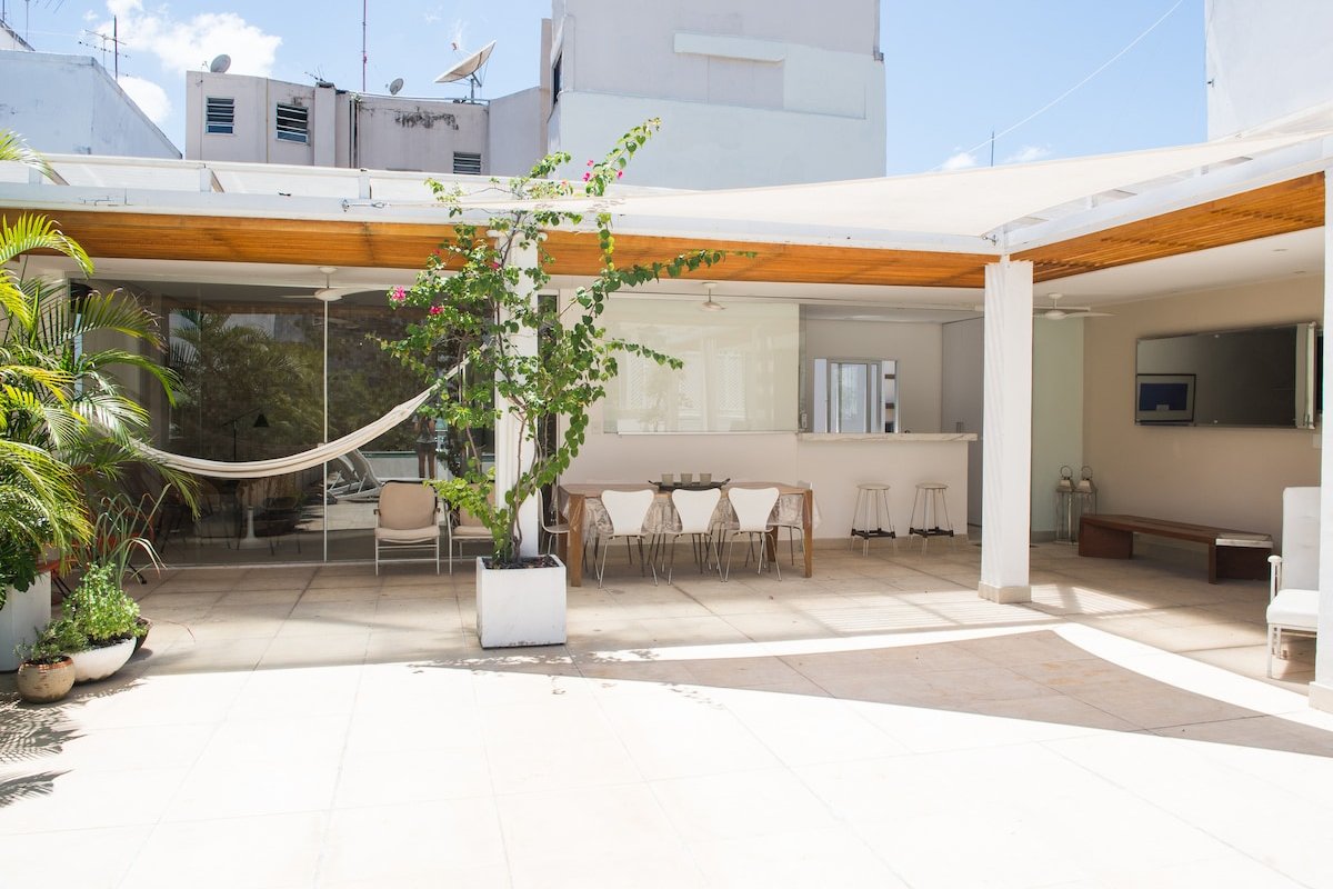 Penthouse Oasis in Copacabana ilive034 gallery image 3