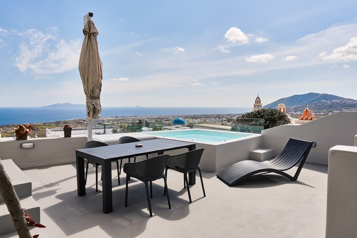 Villa DALI Danae with volcano view & large jacuzzi gallery image 3