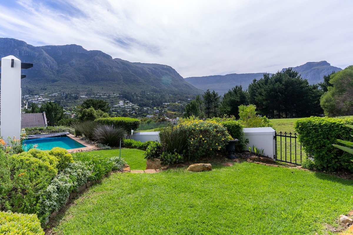 Most Elegant Mountain View in Cape Town gallery image 4