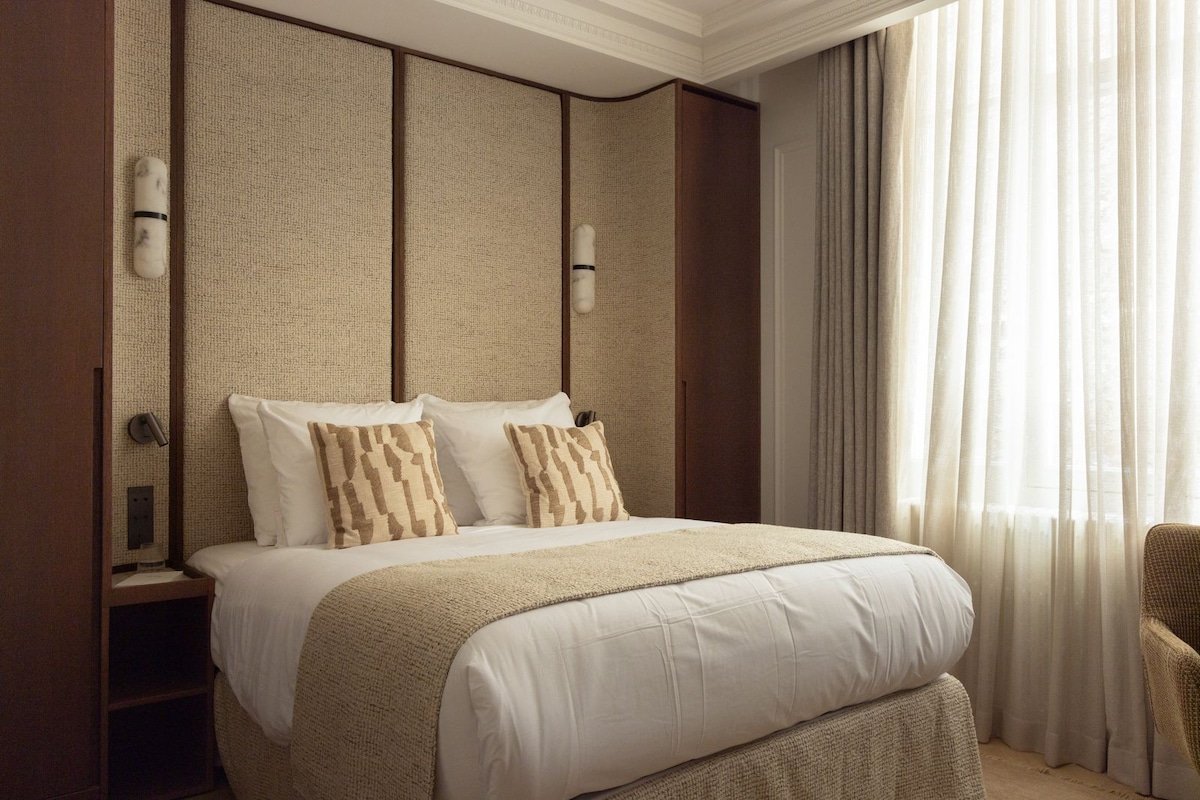 Luxury A/C flat – 3CH/3SDB – Arc de Triomphe gallery image 2