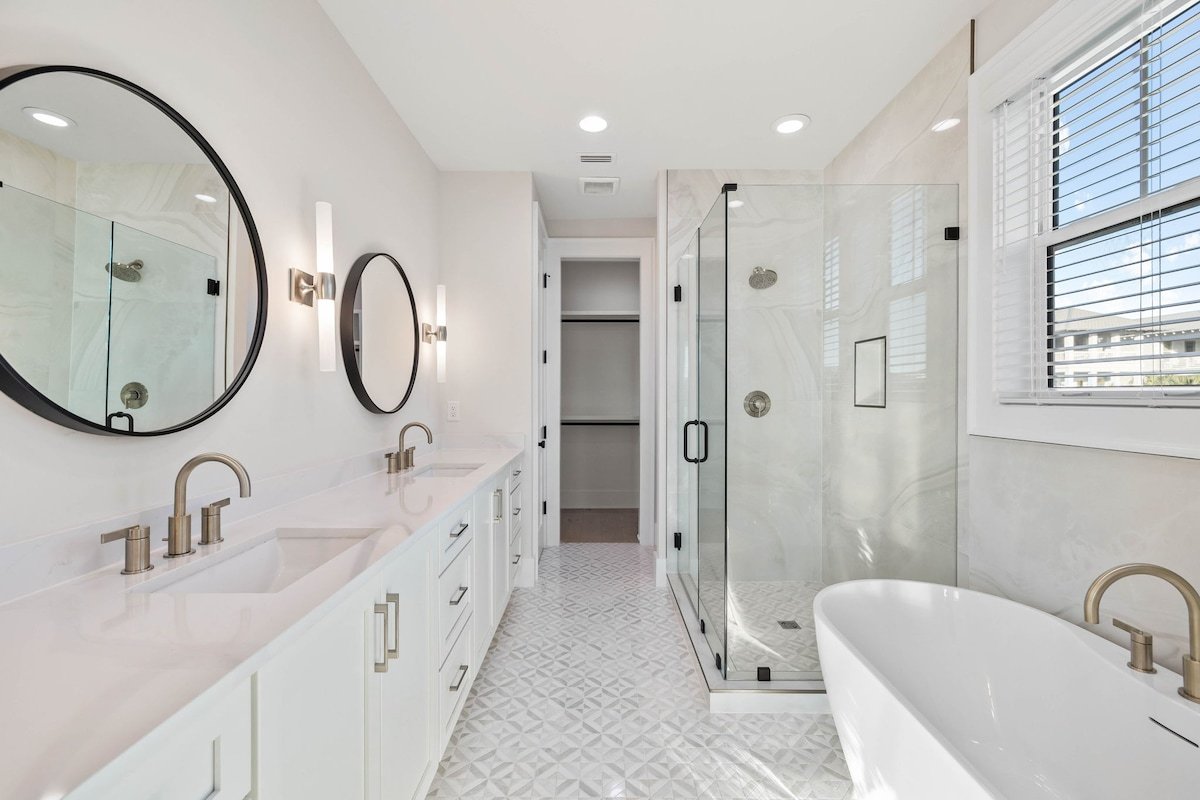 Seacrest Stunner! STEPS to Beach & Town! 4 Bikes! gallery image 5