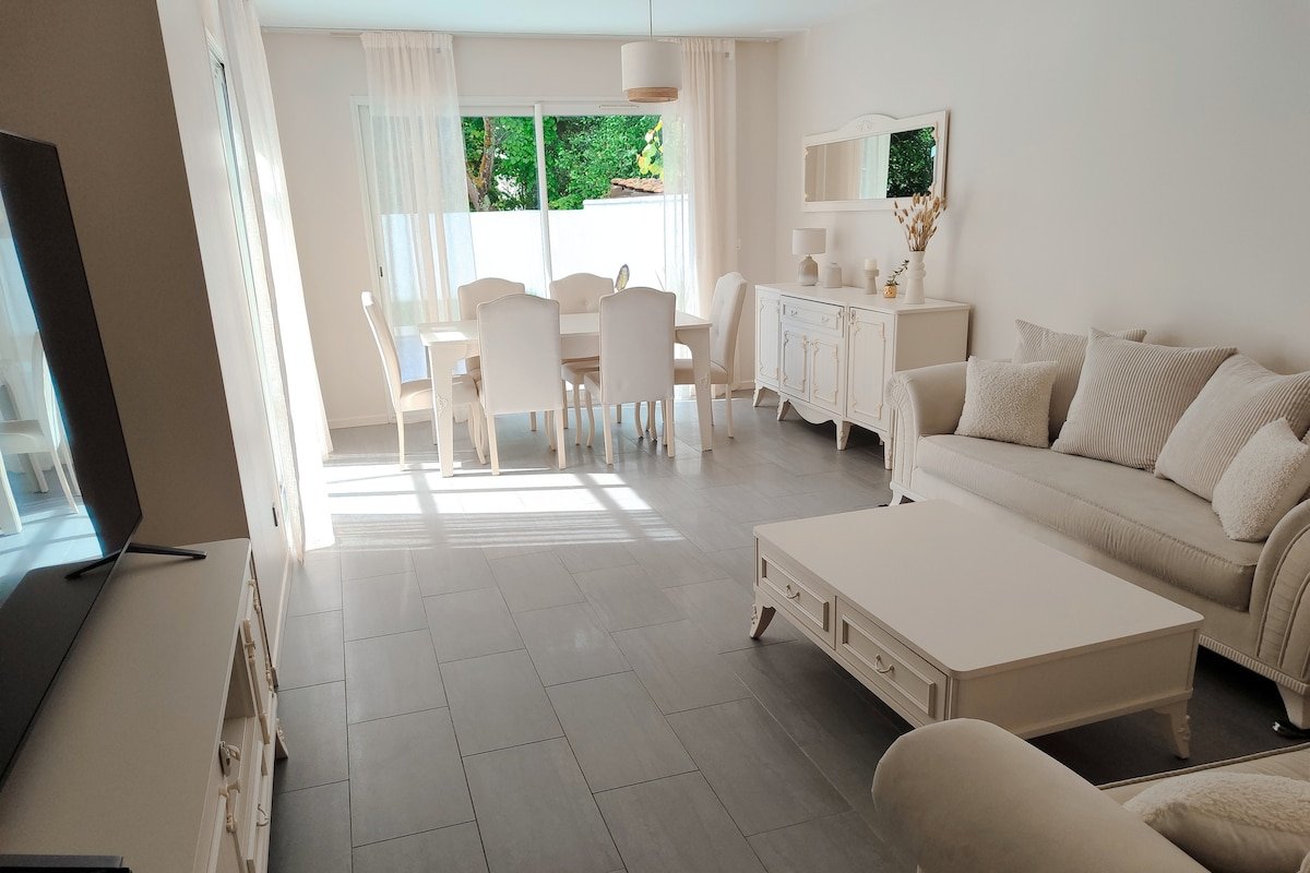 Maison contemporaine avec piscine proche Bx gallery image 4