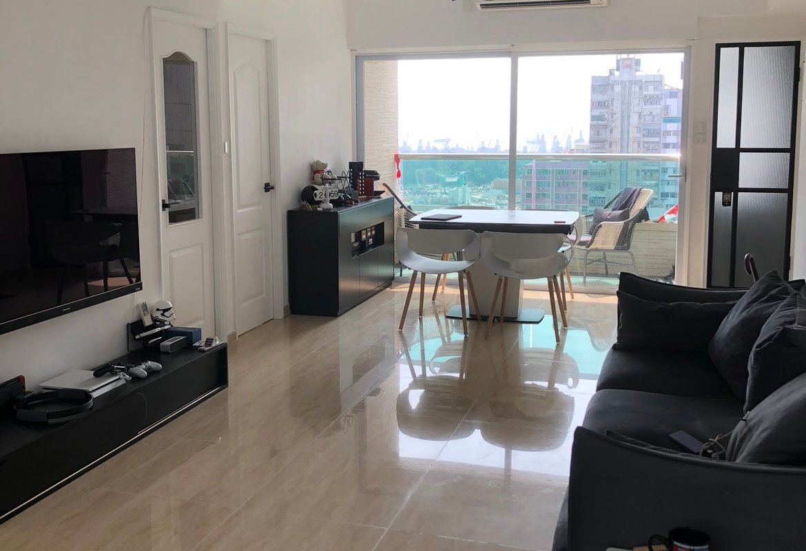 Modern 2BR/2Bath Seaview apt with balcony/1min MTR
