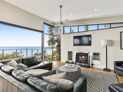 Louttit – Lorne Holiday Stays