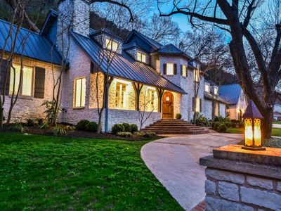 Luxury Lake Austin: Pool, Hot Tub & Boat Dock