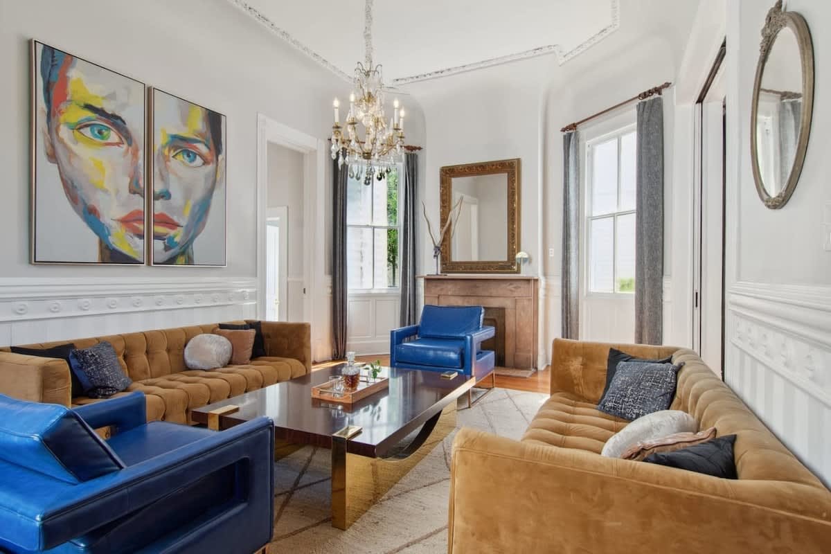 Opulent Expansive Home | Heated Pool and Spa gallery image 3