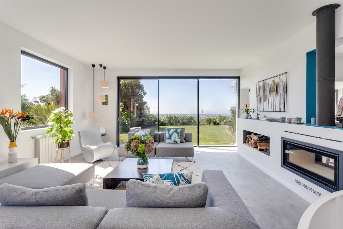 Garden Seaside Villa by CadenzaLux gallery image 2