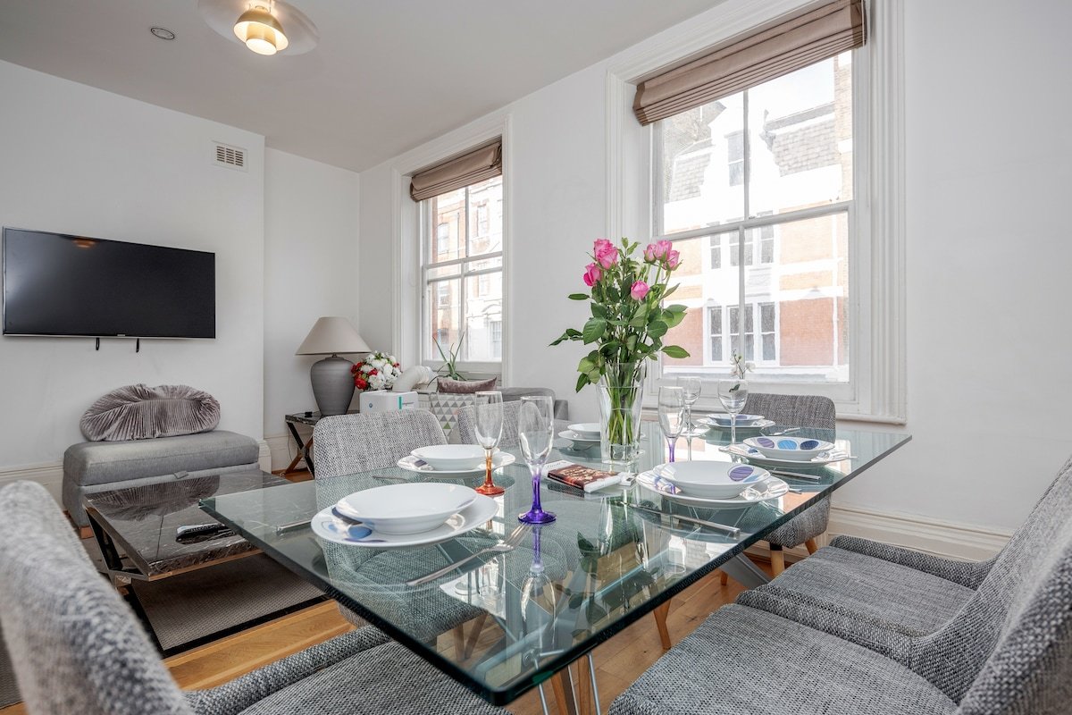 Relaxing & Spacious 4bed 2.5bath +AC + Fast Wi-Fi gallery image 3