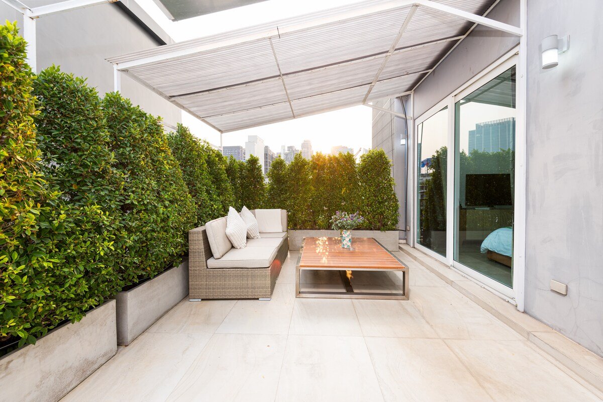 Modern Luxury 6BR Pool Villa w/ Lift & Gym gallery image 4