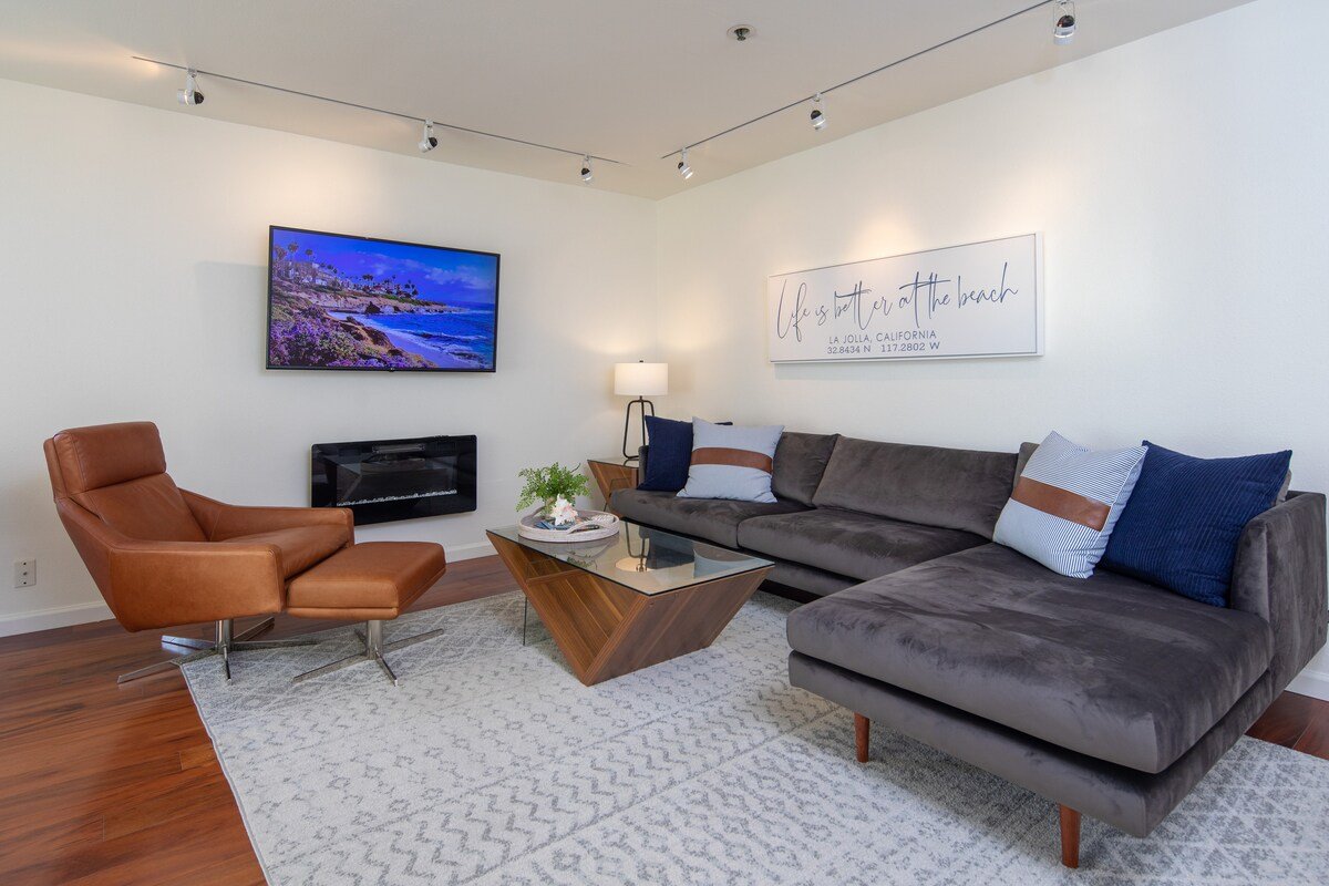 Oceanfront La Jolla Village View gallery image 5