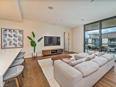 Park Lane Ala Moana 8803