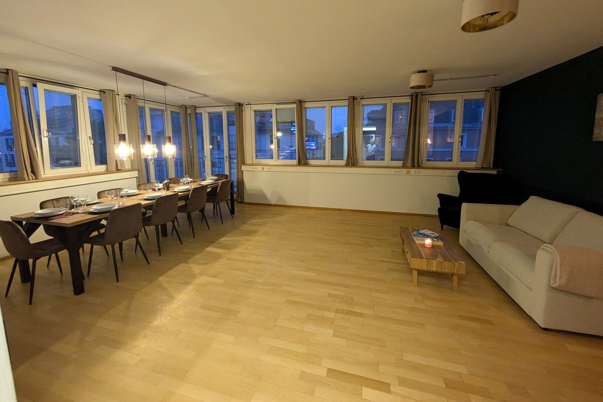 München 160 qm in Top Lage – 4 Schlafzimmer gallery image 3