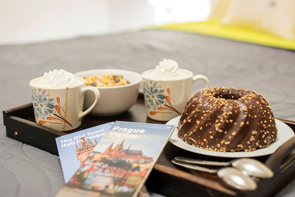 The Good King Wenceslas 2 bedrooms A/C Apartment gallery image 5