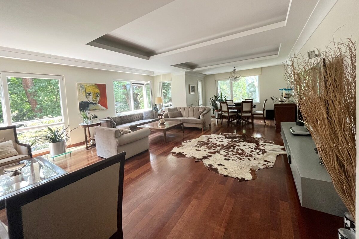 Luxurious Flat with swimpool by the Seaside gallery image 2