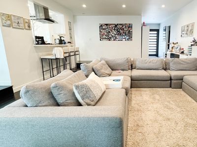 5 bdr with jacuzzi 7min from universal studios