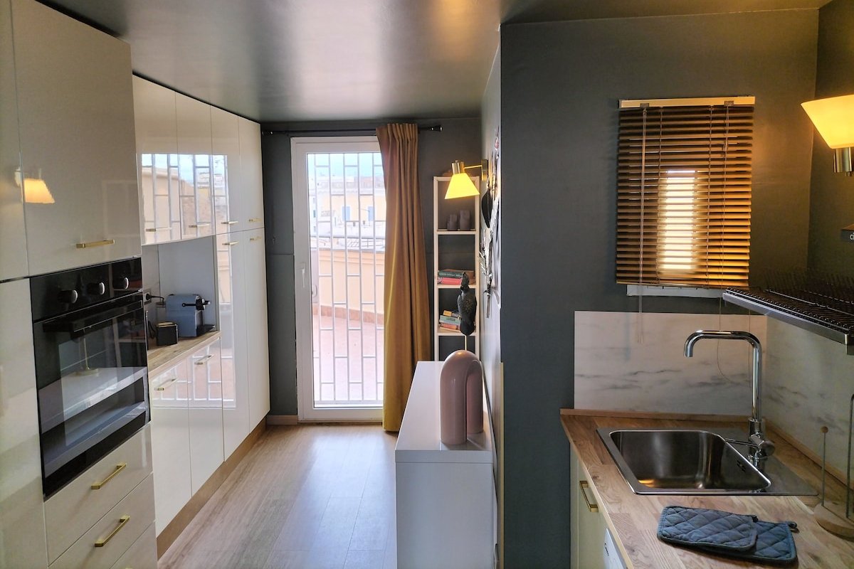 Cavour Skyview Penthouse gallery image 5