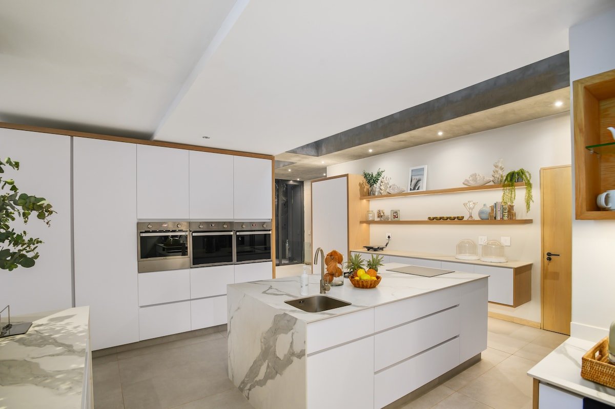 Whitefoord Beach House gallery image 3