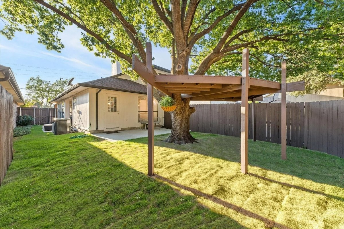 Gorgeous North Dallas/Richardson/Plano Oasis!3b/3b gallery image 3