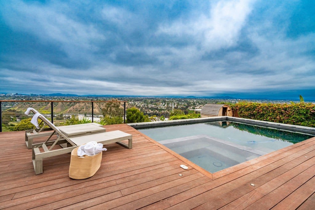 Outdoor Paradise-Mt Soledad-Pool-Hot Sauna-Views! gallery image 3
