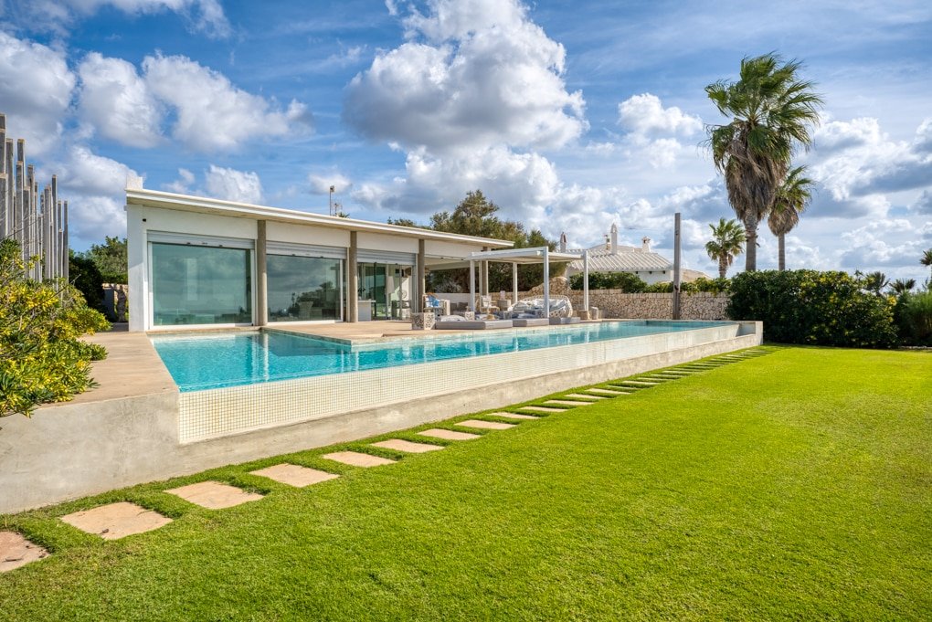 Luxury villa with sea access in Cap d’en Font gallery image 3