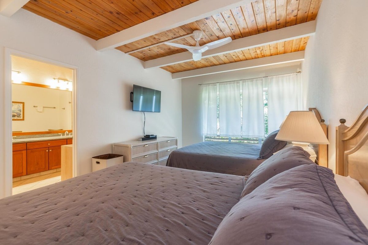 Updated Oceanfront Condo with Expansive Views! gallery image 4