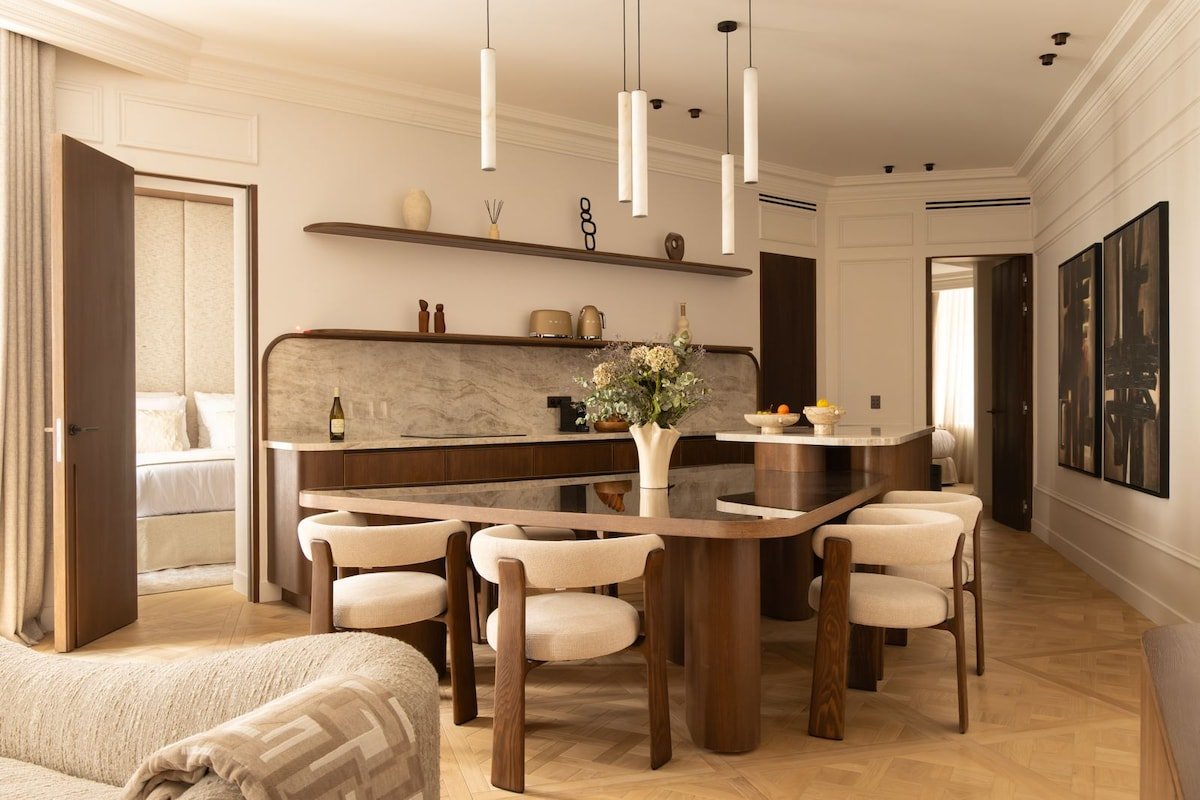 Luxury A/C flat – 3CH/3SDB – Arc de Triomphe