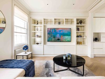 Mr Belgrave Deluxe + Air Con