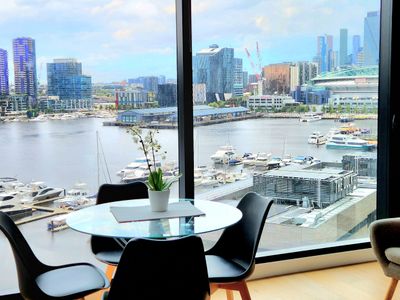 Classic 2 Bedroom with Great Views on Collins