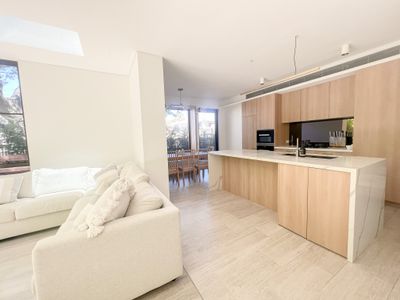 Luxe 3 bed apt 10min walk to Bondi beach