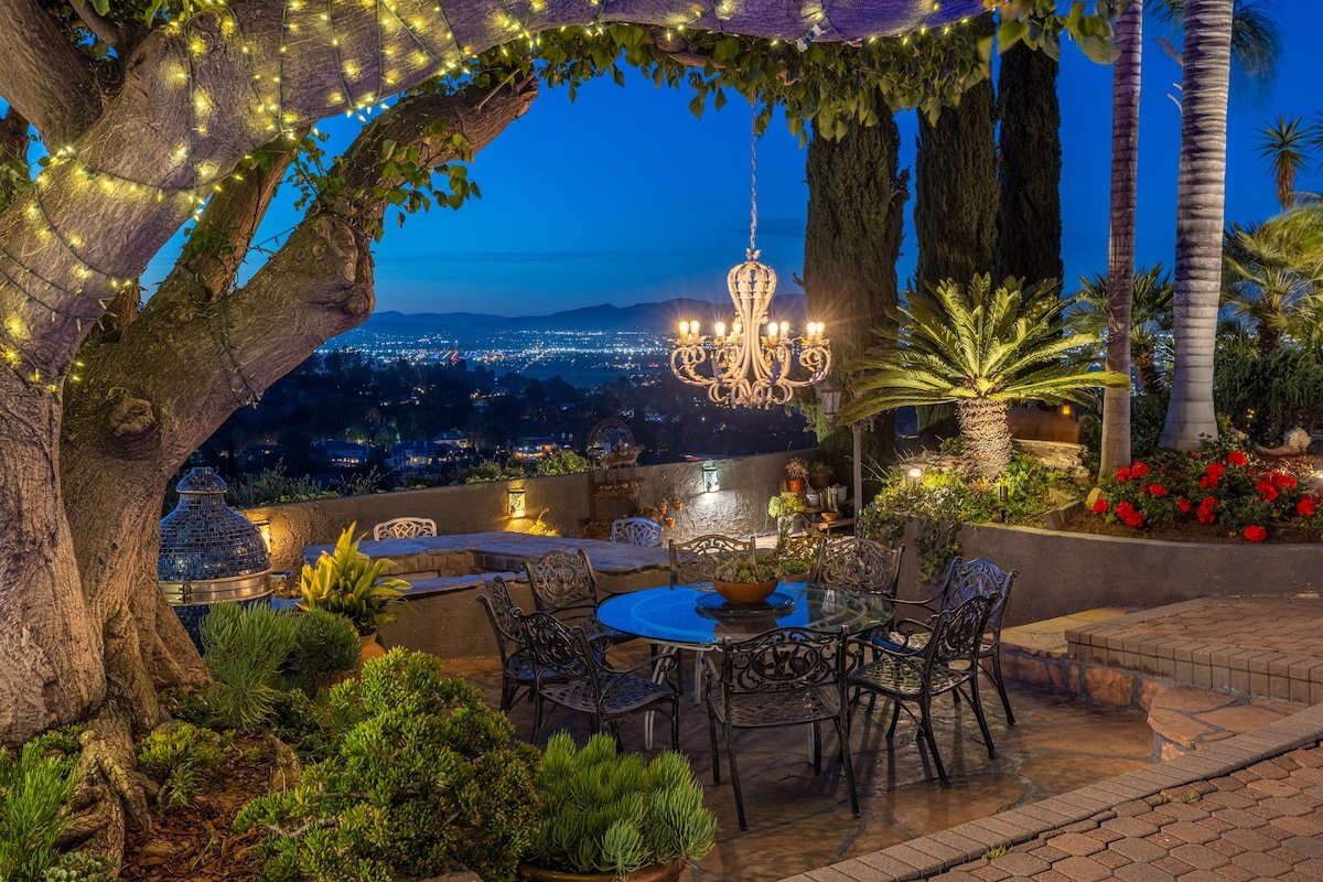 Secluded Family Hilltop Villa gallery image 4