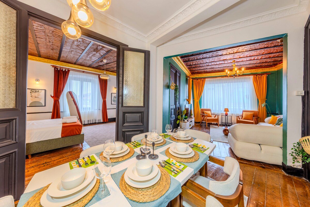 Perfect Apartment on Istiklal Street, Elevator,AC gallery image 2