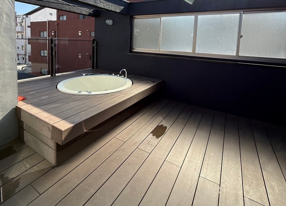 新宿　歌舞伎町　徒歩圏内　閑静な住宅街　屋上ジャグジー有　お風呂３箇所　トイレ３箇所 gallery image 2