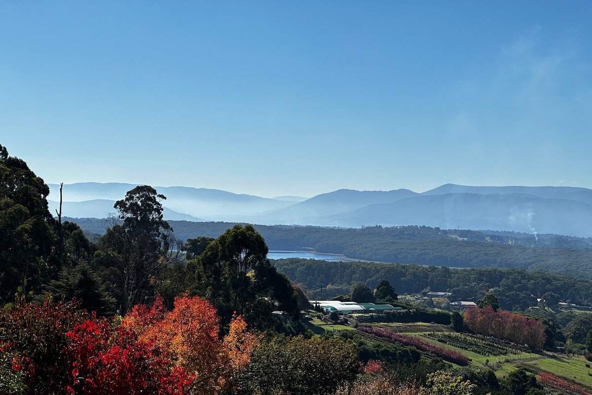 Hanging Garden-Mountain Views Retreat gallery image 3