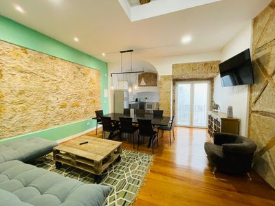 Spacious 5BD near Time Out Market