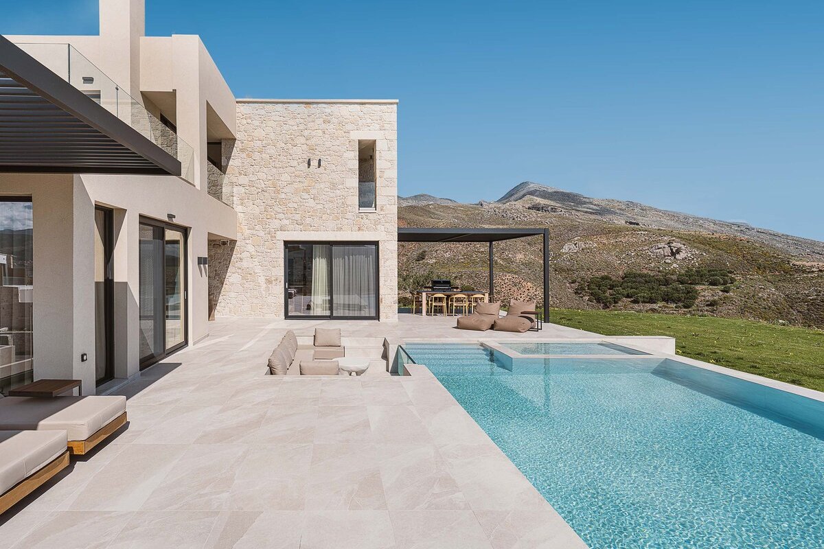 Rastoni Villa I Free* heated pool & panoramic view gallery image 3