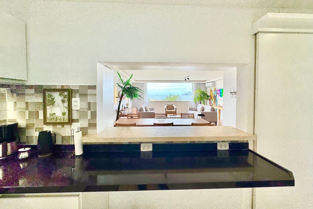 2 Storey Penthouse overlooking Arpoador beach gallery image 2