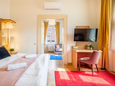 > > > Luxury Apartment + Old Town Square * * * * *