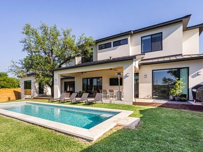 Modern Luxe Stay w/ Pool