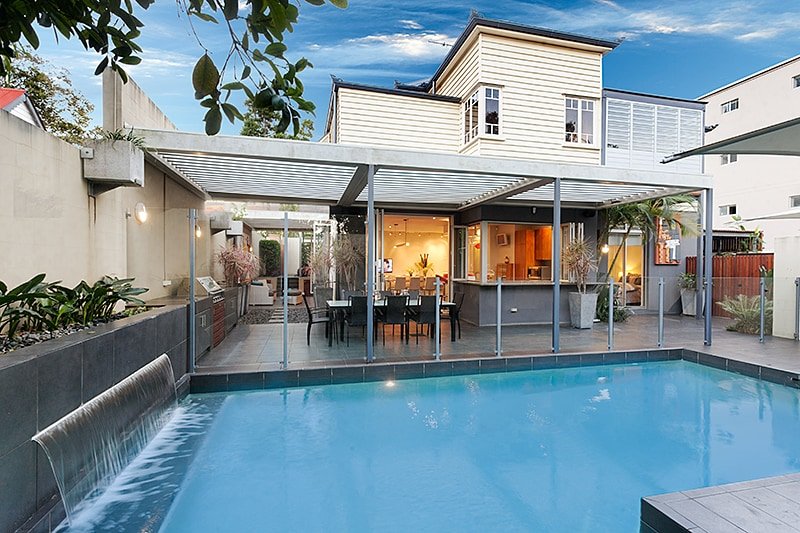 Lambert House, City Luxury, Sleeps 16 gallery image 2