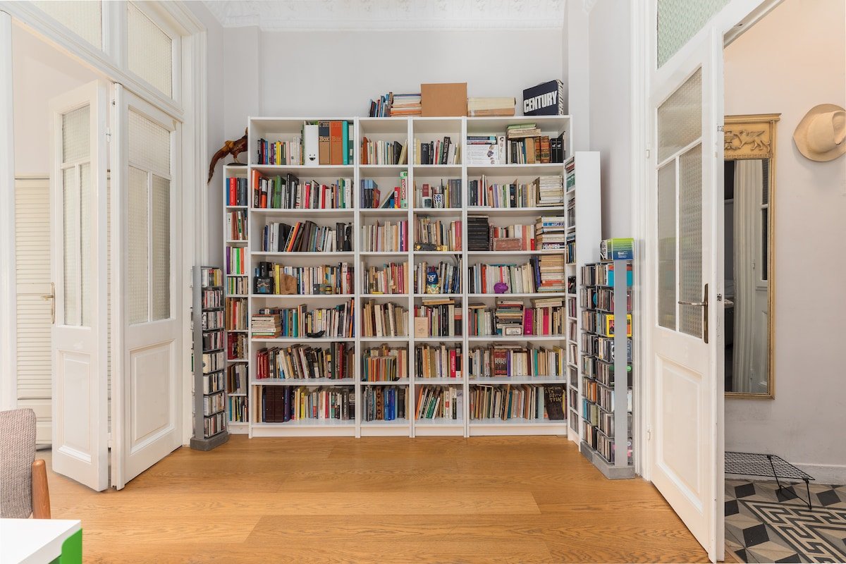 Basquiat by halu!: Gallery apartment in the center gallery image 5