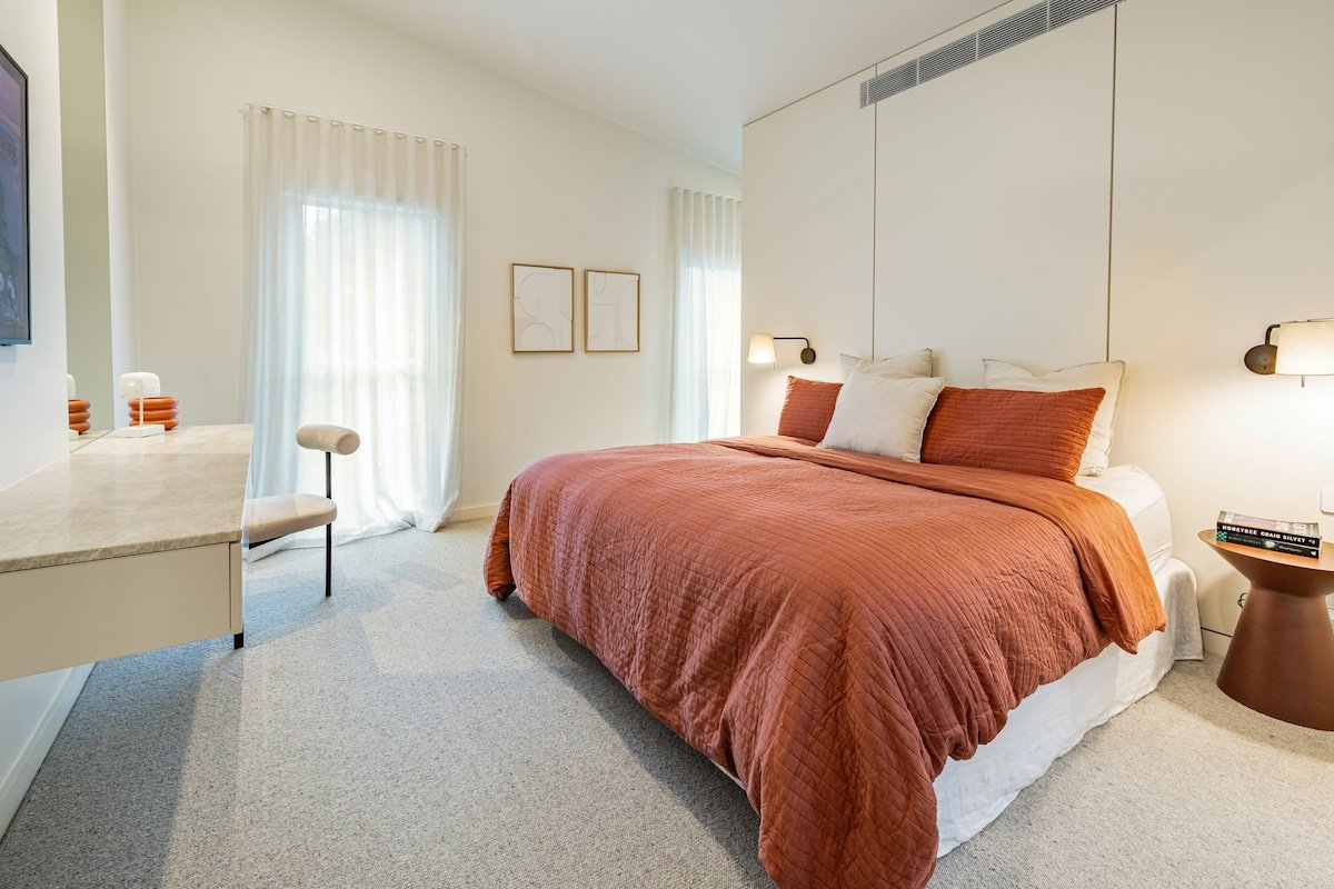 *The Ivy* Luxe Prahran family retreat gallery image 4