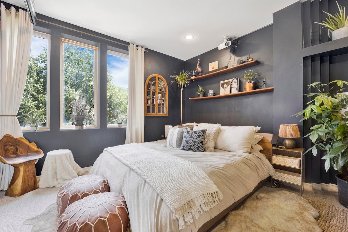 Designer Smart Wicker Park Home gallery image 4