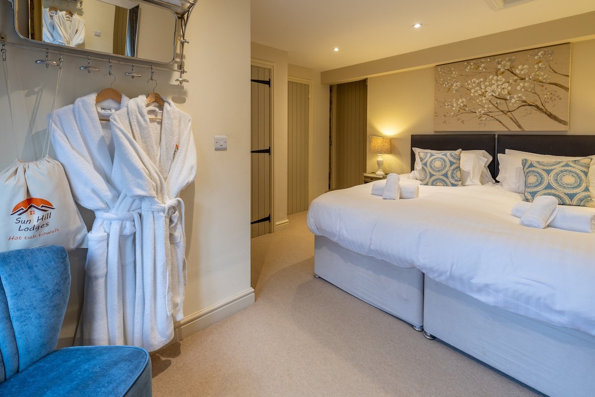 Sun Hill Cottage | Holiday at Home gallery image 4