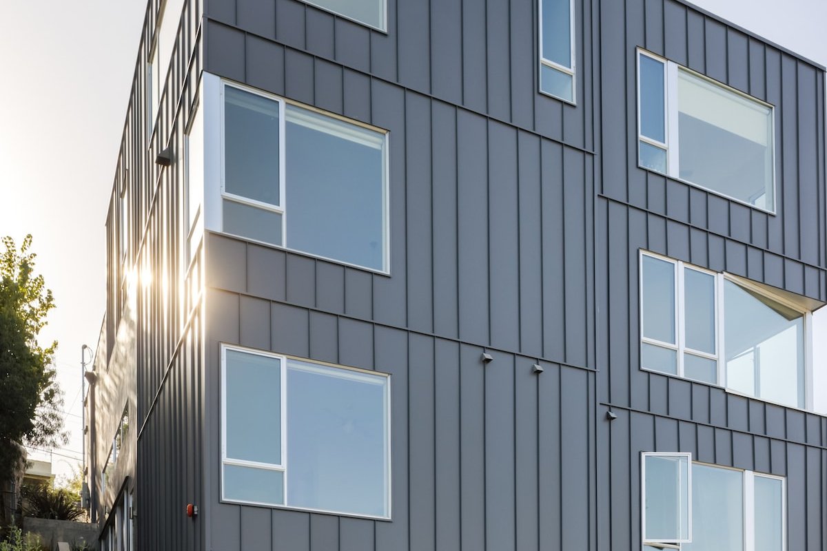 Modern home in Silver Lake gallery image 3