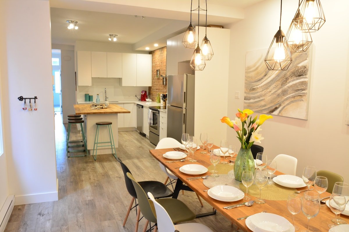 Rare Ground Floor – 5 BR/ 6 BA – Private Courtyard gallery image 4