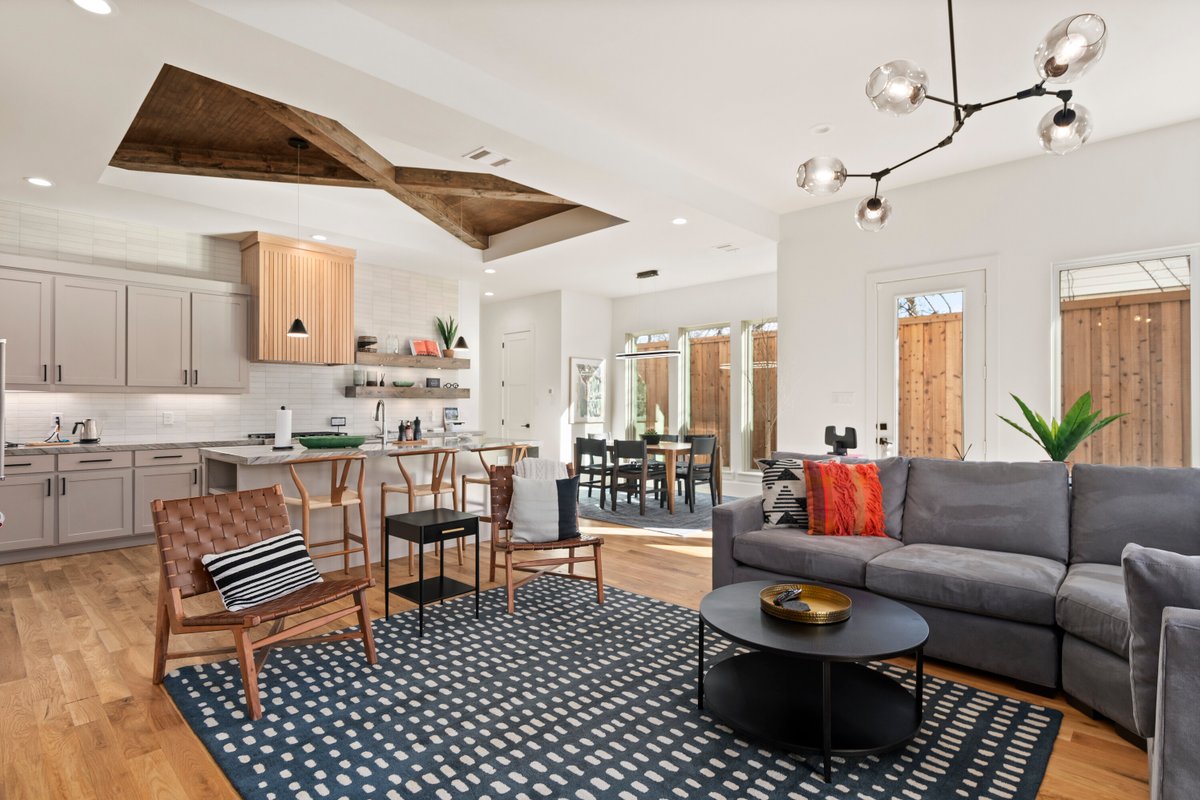 SMU Sophisticated Home Retreat – Center of Dallas