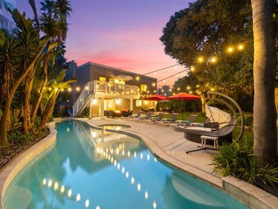 Oceanview Luxe Retreat | Rooftop Patio Heated Pool